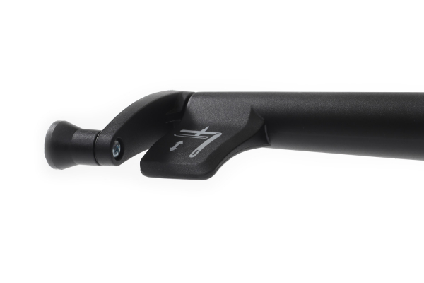 Кресло для руководителя Aura-M FK005-B. Фото 8